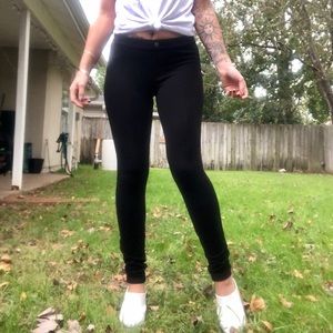 Black jeggings